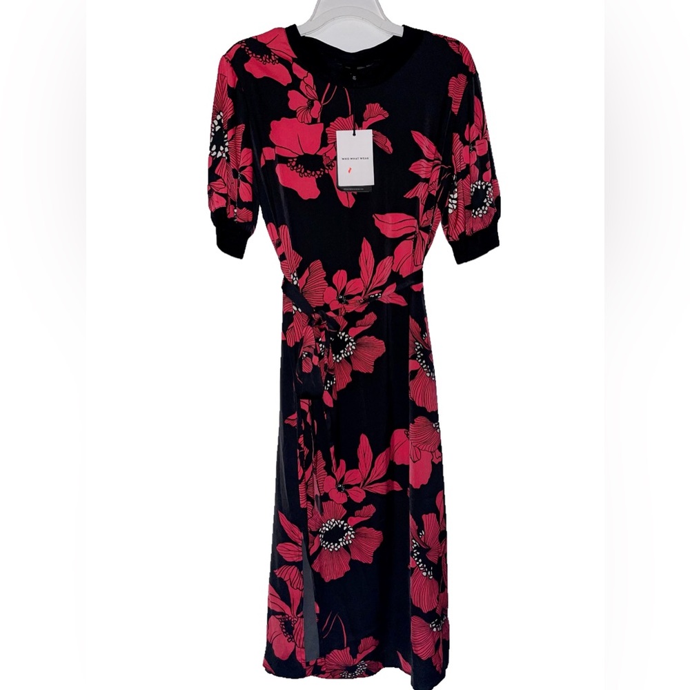 Who What Wear Black and Red Floral Dress